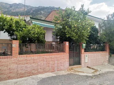 Casa adosada en  Calle Cerro Alto 9 - Foto 1