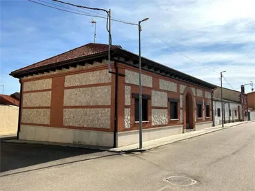 Casa adosada en Plaza Mayor, 10 Matapozuelos - Foto 2