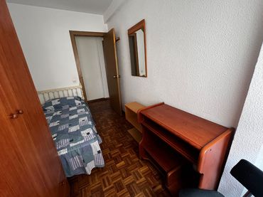 Piso en  Calle Pérez Herrasti 3 - Foto 9