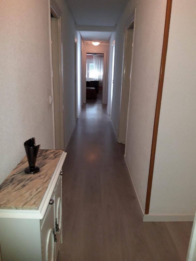 Piso en  Avenida de Villamayor 10 - Foto 2