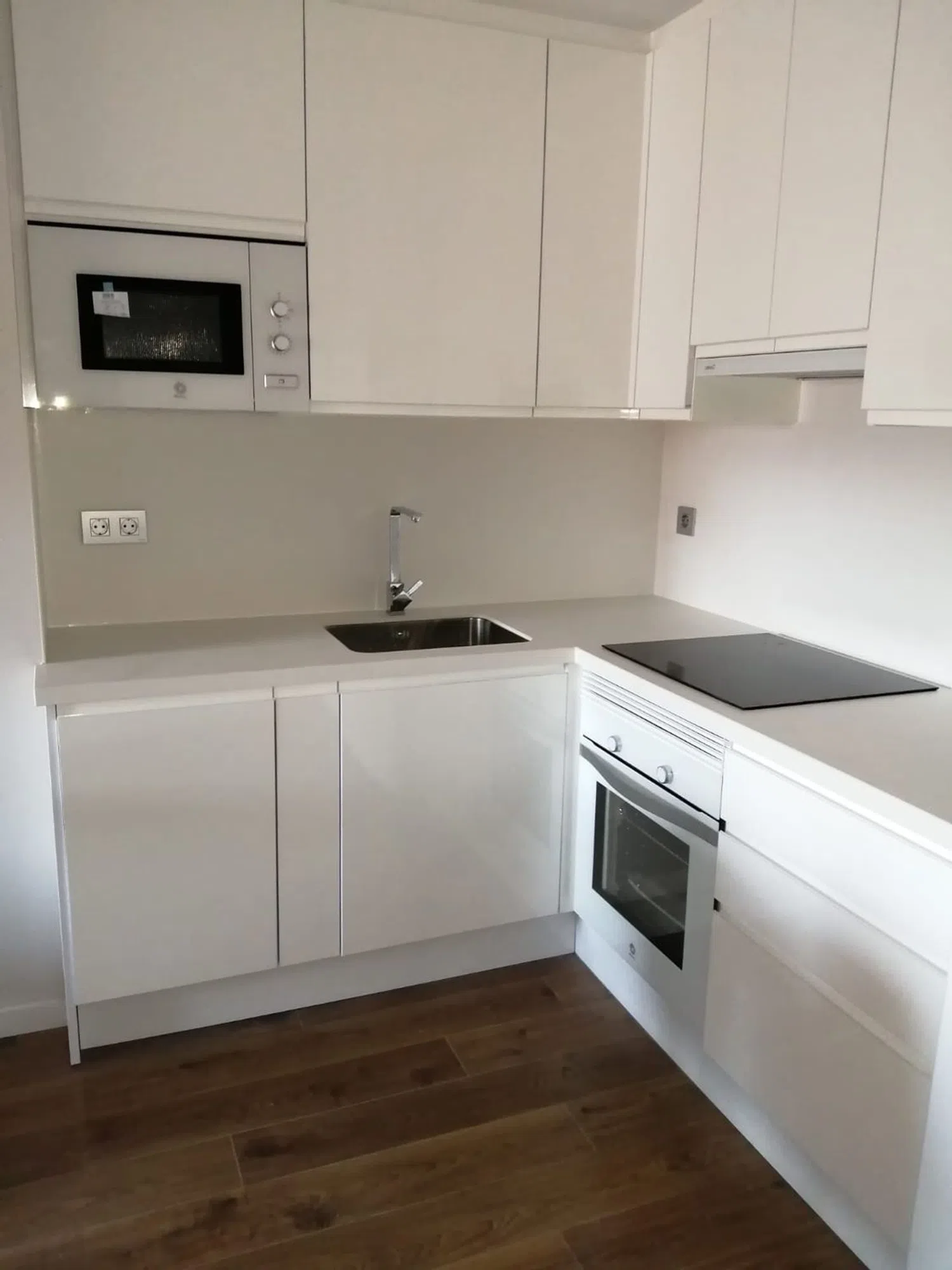 Piso en avenida de la Ilustración, 103 - Foto 22