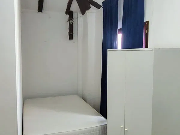 Estudio en Calle de Sant Agusti, 20 - Foto 6