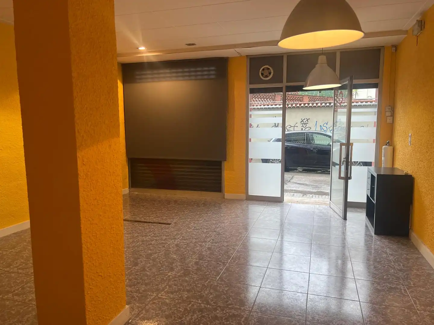 Local comercial en Mollet del Vallès - Foto 2