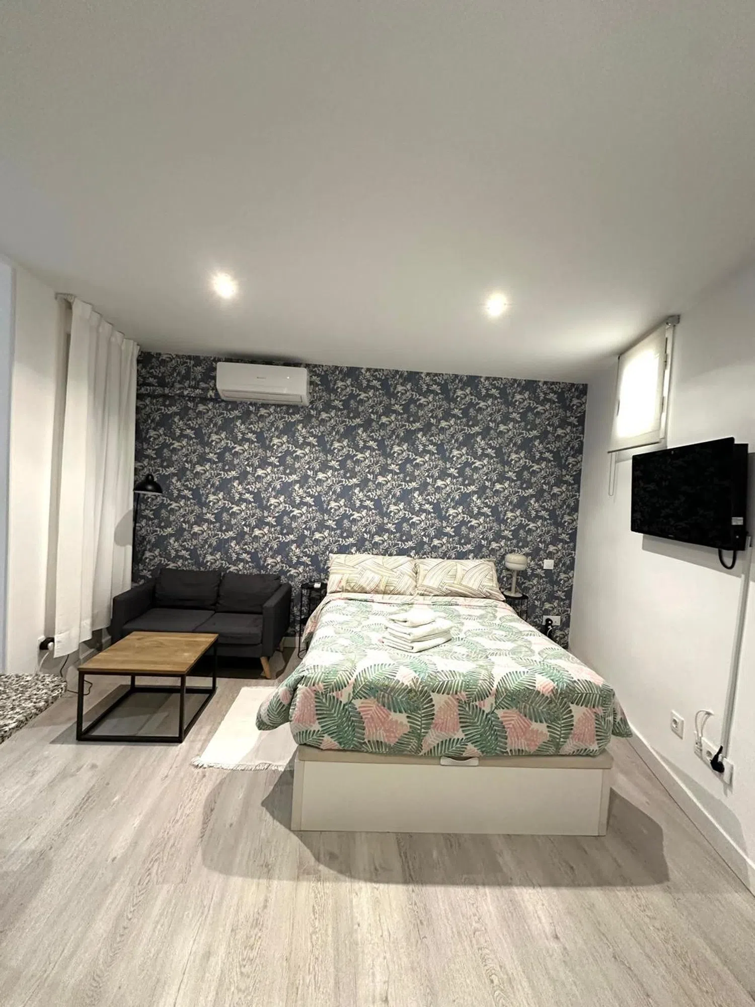 Estudio en calle de la Ruda, 5 - Foto 1
