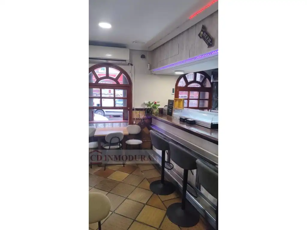 Local comercial en  Calle Jaime Segarra - Foto 2