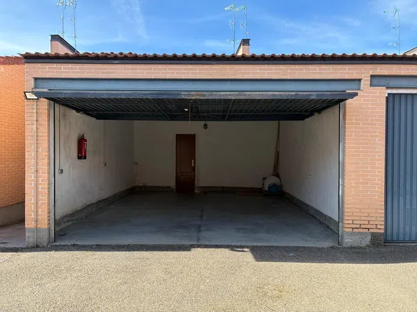 Chalet adosado en Calle Camino de Santiago, 50 - Foto 2