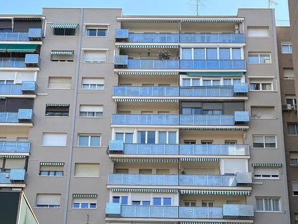 Piso en calle del Poeta Joan Maragall, 13