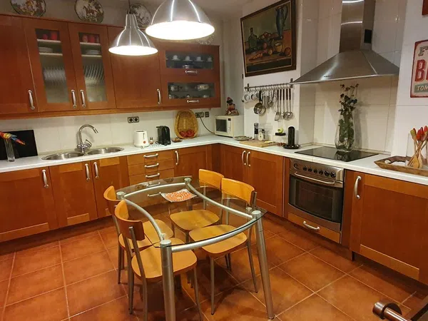 Piso en avenida de la Reina Victoria, 19