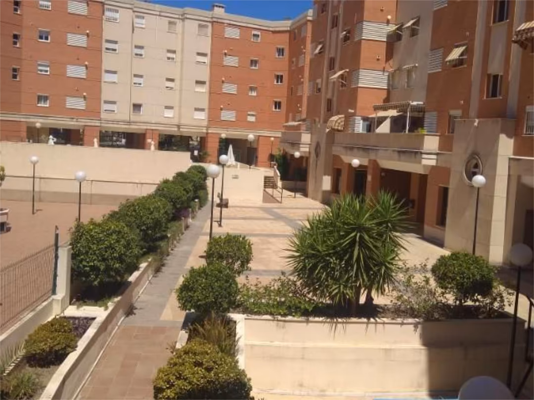 Piso en  Calle Navarro Ledesma 229
