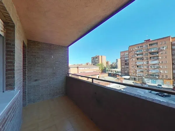 Piso en calle de Argentina