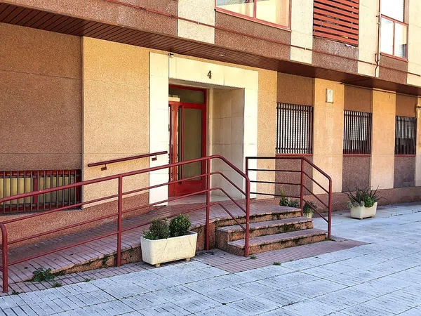 Piso en avenida de la Coruña, 68 - Foto 2