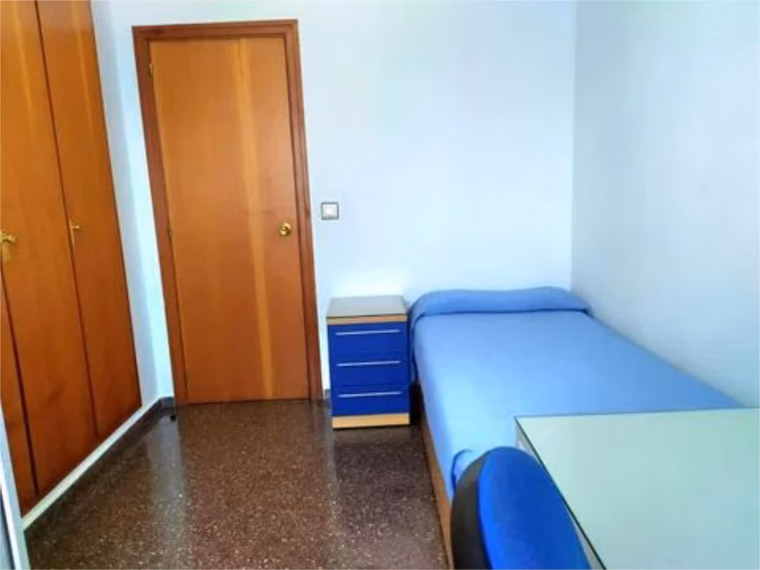 Piso en  Carrer del Clariano 35 - Foto 4