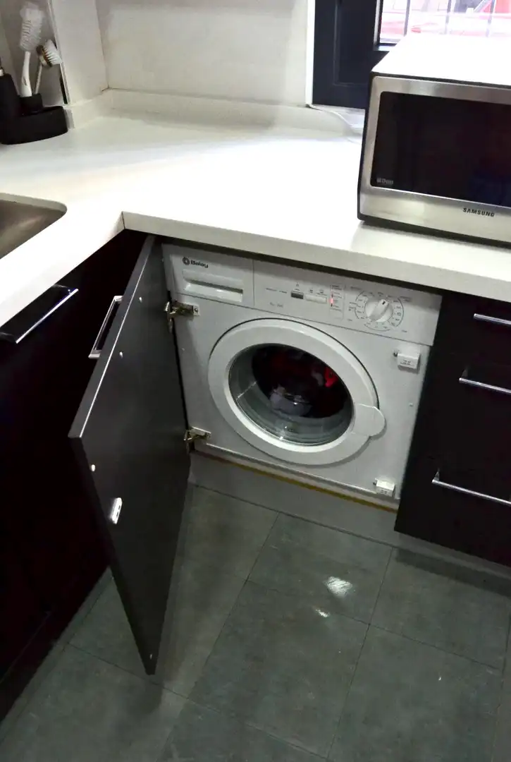 Piso en  Calle de Ulises 96 - Foto 7