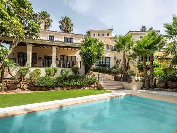 Casa o chalet independiente en Calle Callé Fenómeno, 12, Zona F - Foto 1