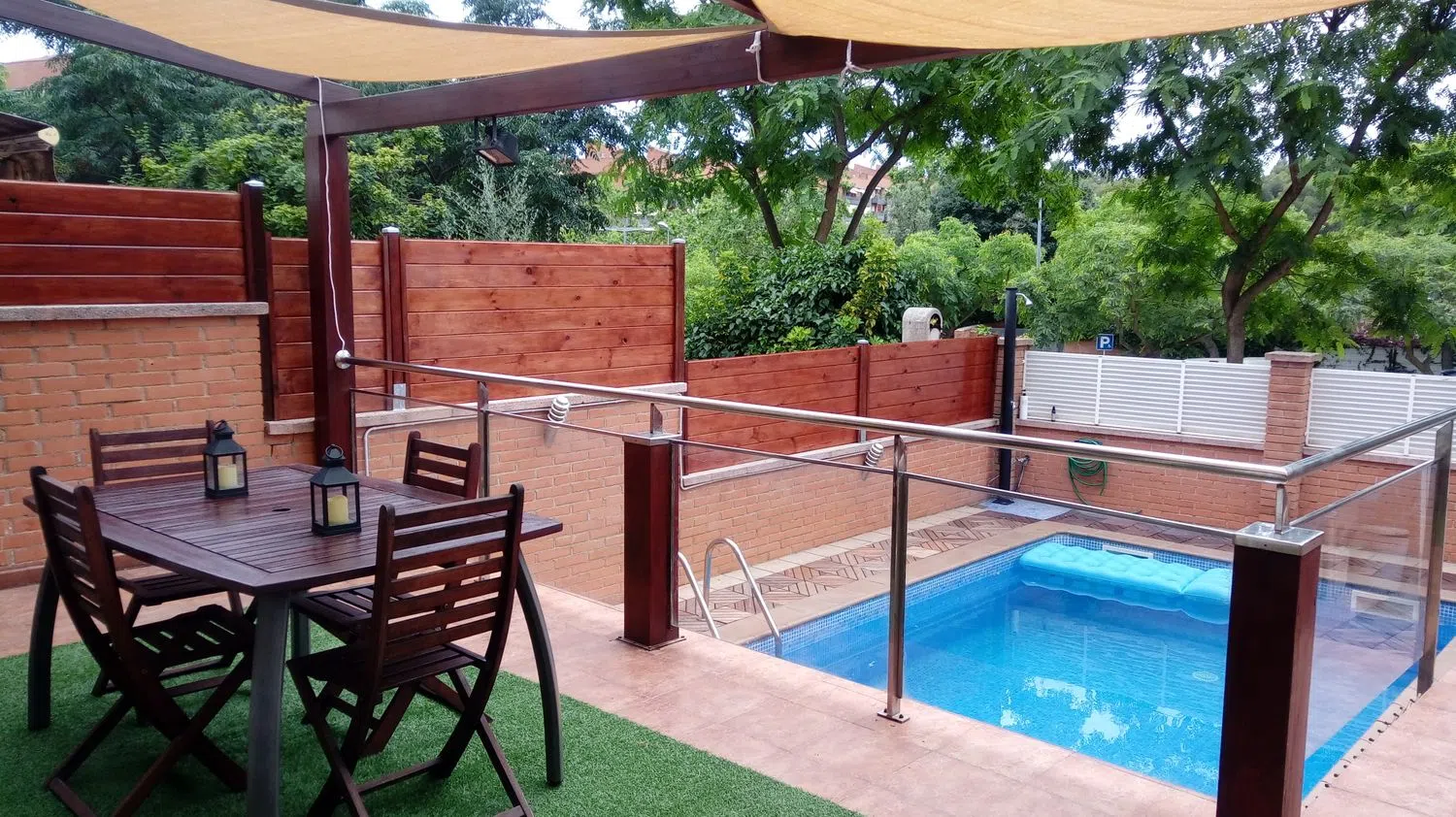 Chalet adosado en calle de Can Vinader, 8 f - Foto 1