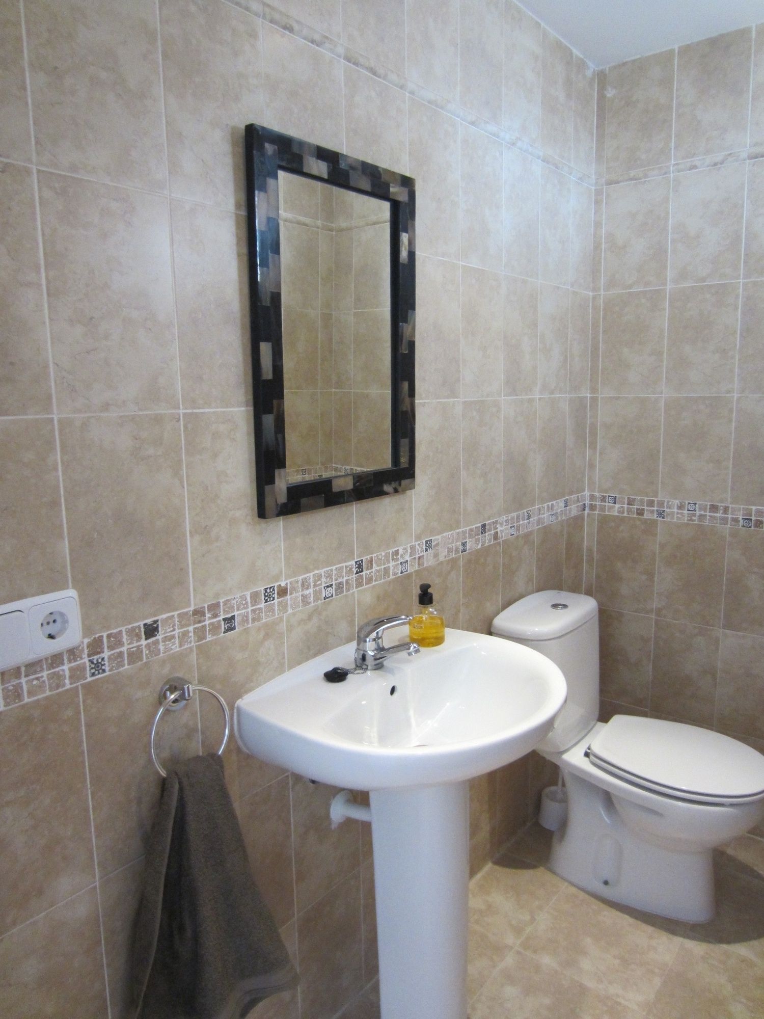 Chalet adosado en venta en Calle de la Sierra Mariola, 57 - Foto 11