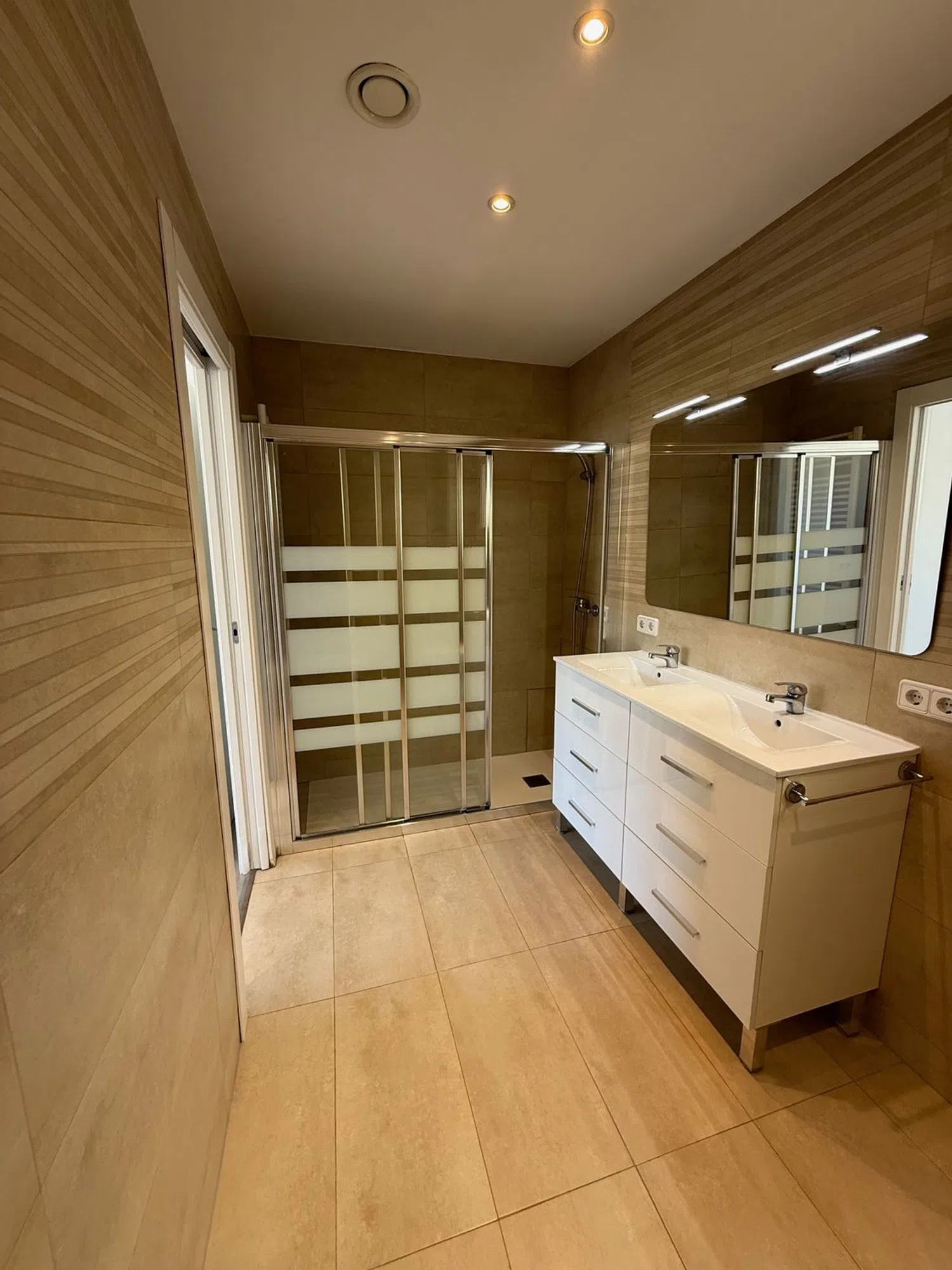 Piso en calle de González Tablas, 21 - Foto 31