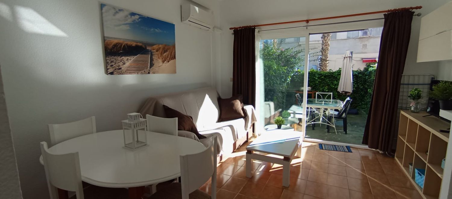 Chalet adosado en avenida Juan Fuster Zaragoza, 10 - Foto 1