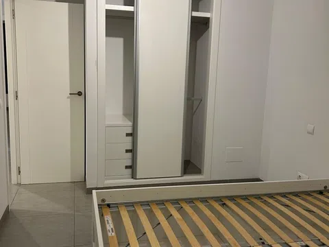 Piso en calle de la Reina Maria Cristina, 35