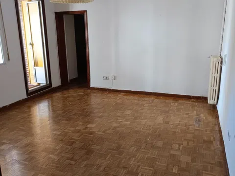 Piso en avenida Quinta, 2