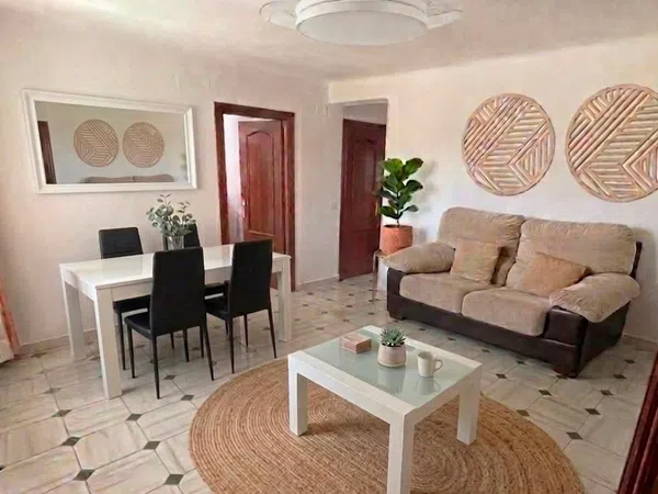 Piso en Los Castillejos - La Trinidad - Foto 1