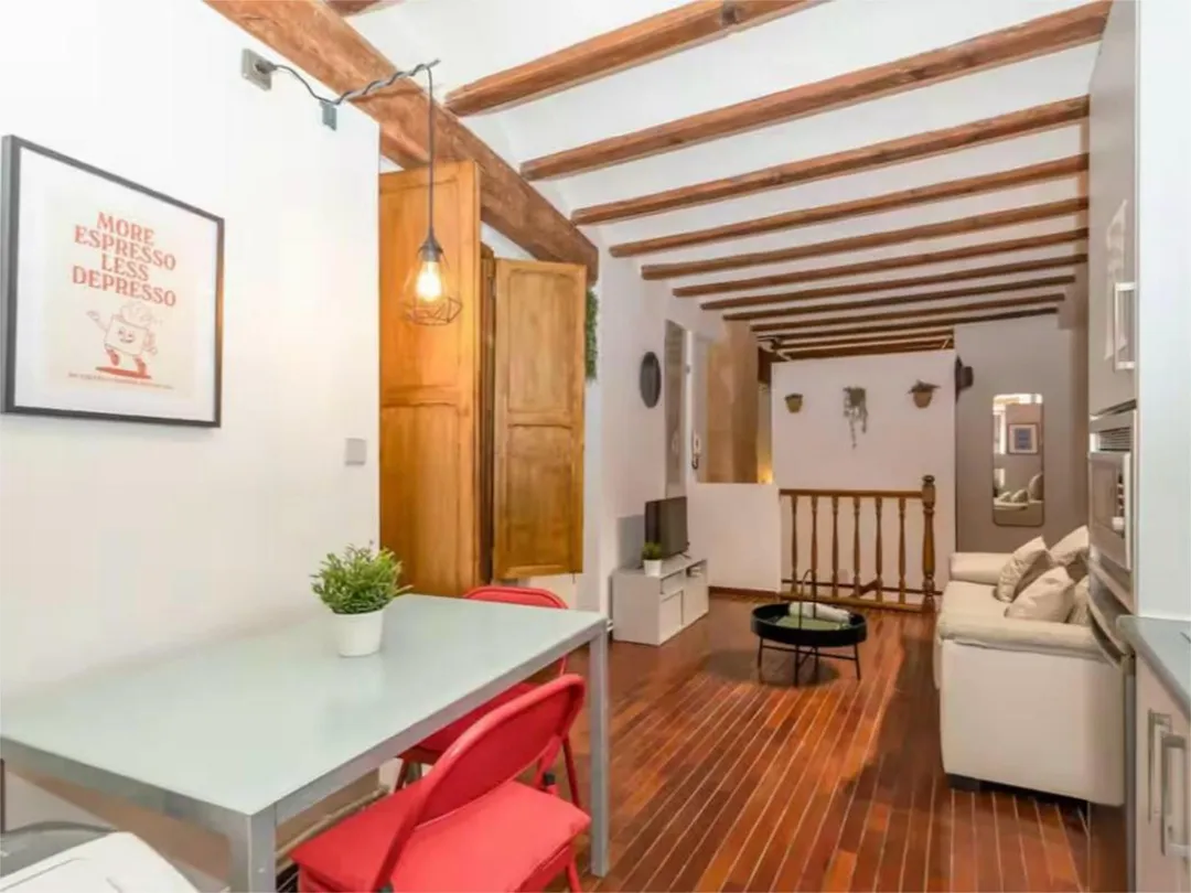 Piso en  Plaça de la Mare de Déu 1 - Foto 12