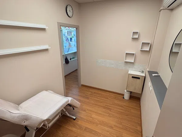 Local en Avenida del Doctor Waksman, 73, En Corts - Foto 4