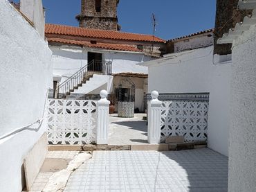 Casa adosada en  Calle Ángel Arias 9 - Foto 9