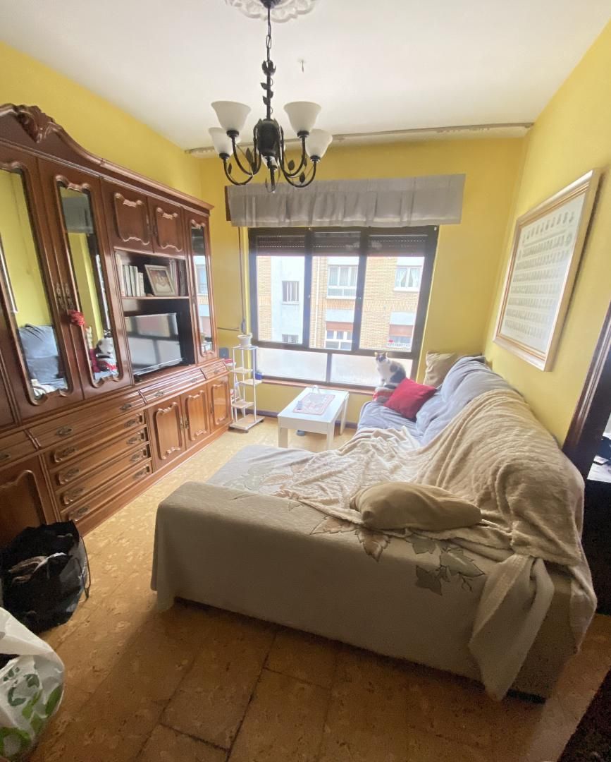 Piso en  Calle Luarca 1C - Foto 1