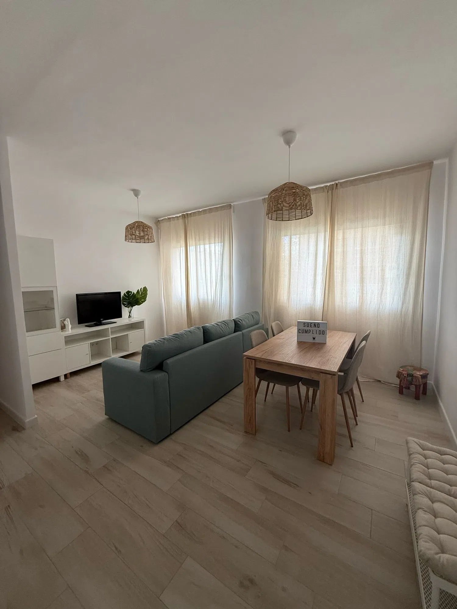 Piso en calle Jesús Ferrer Jimeno, 16