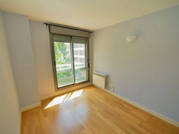 Piso en Calle de Rafael Bergamín, 5, San Juan Bautista - Foto 1