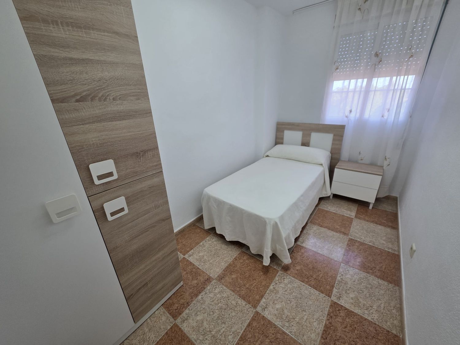 Piso en Plaza Valentin Ortigosa, 3, Los Guindos - Parque Mediterráneo - Santa Paula - Foto 11