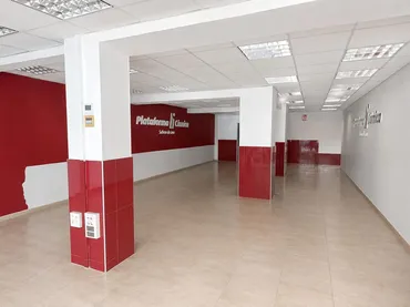 Local comercial en Sabadell - Foto 2