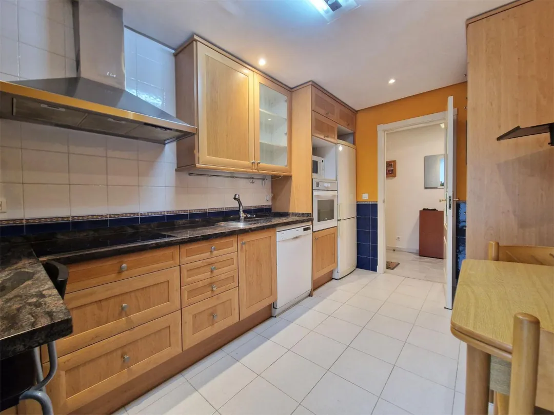 Piso en  Calle Mercedes Formica 4 - Foto 4