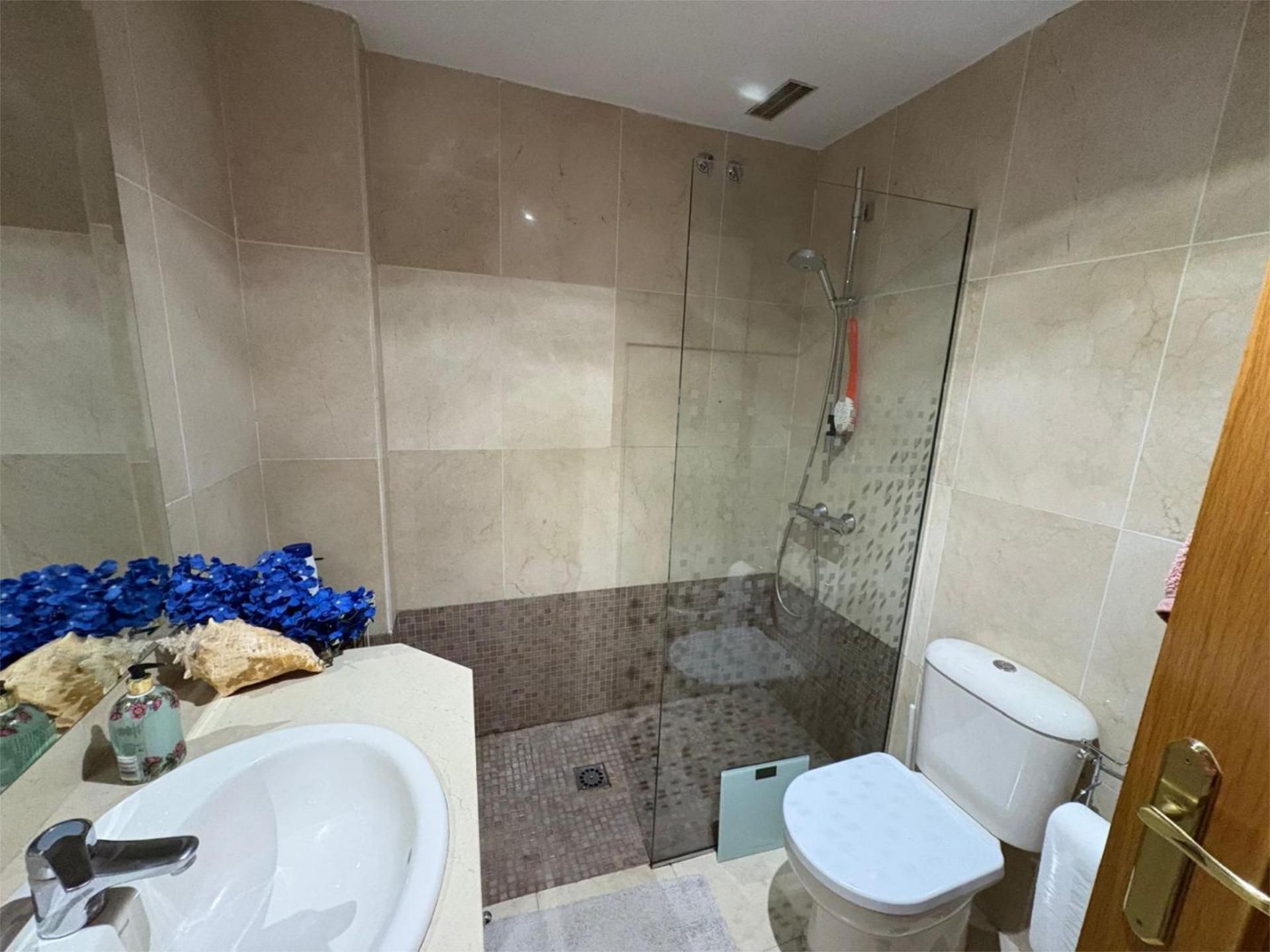 Casa adosada en Getafe - Foto 8