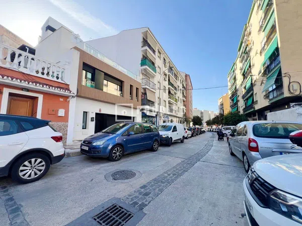 Chalet adosado en Calle Montiel - Foto 8