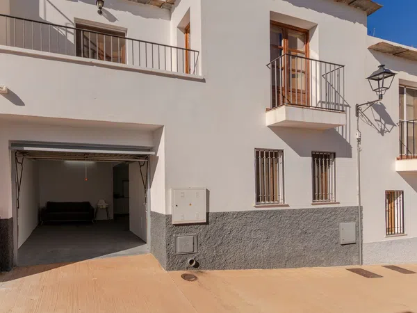 Chalet adosado en Calle Isabel la Católica, 4 - Foto 3