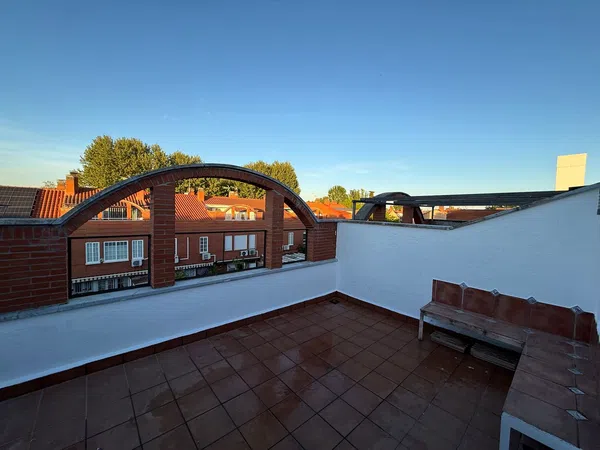 Chalet adosado en Perales del Rio - Foto 7