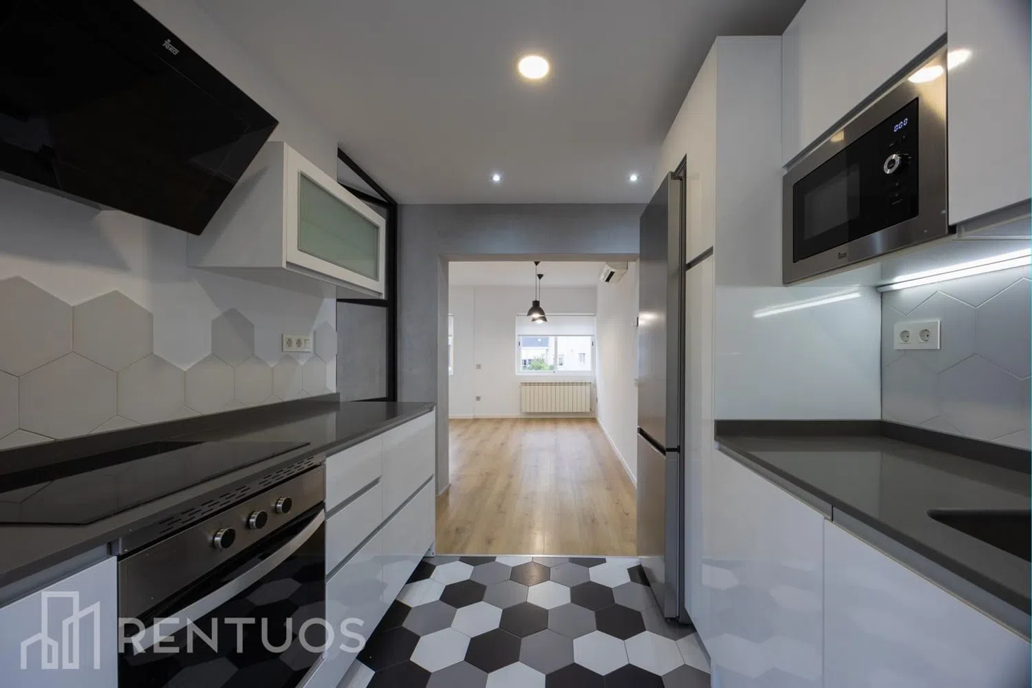 Piso en calle de la del Manojo de Rosas - Foto 14