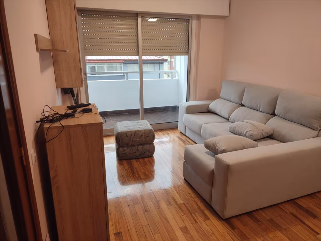 Piso en  Avenida de Castelao 60