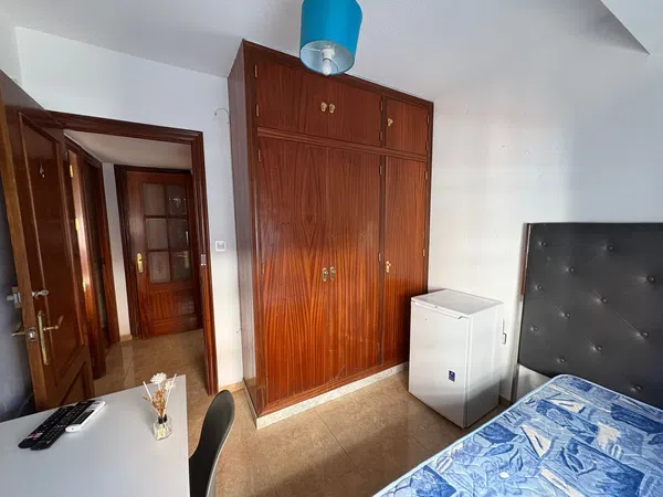 Piso en calle Escritor José de los Heros, 2 - Foto 2