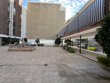 Local comercial en  Calle de la Virgen del Socorro 54 - Foto 2
