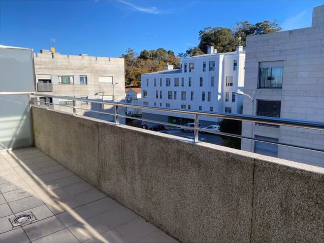 Piso en Castrelos - Foto 3