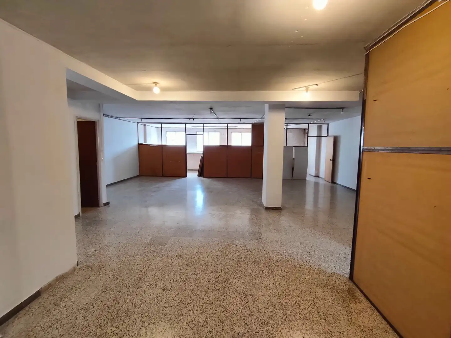 Local comercial en  Avinguda de l'Abat Marcet 47 - Foto 4
