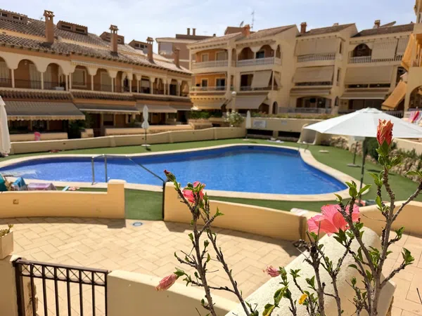 Chalet adosado en Avenida de Portugal, 115 - Foto 1