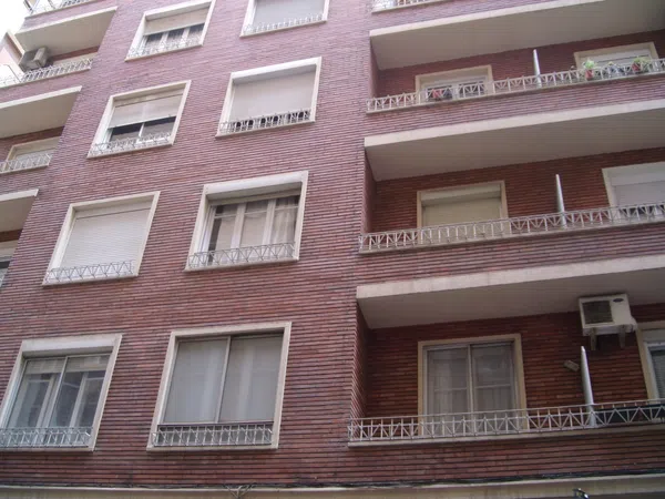 Piso en Calle mariano royo urieta, 1 -3 - Foto 1