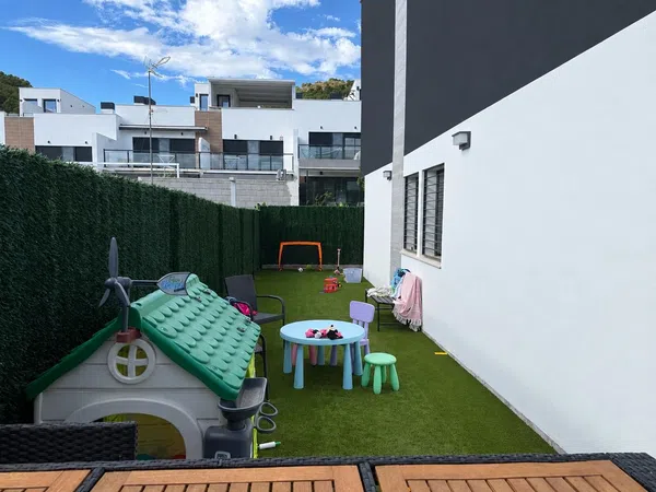 Chalet adosado en Calle Sierra de Baza, 6, Ctra Sierra - Acceso Nuevo Alhambra, Ctra Sierra - Acceso Nuevo Alhambra - Foto 3
