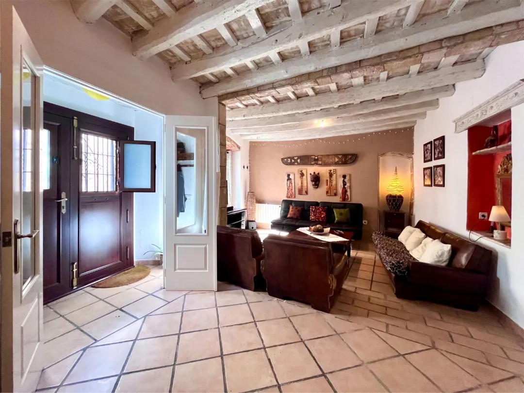 Casa adosada en  Carrer Abdon Almirall 6 - Foto 4