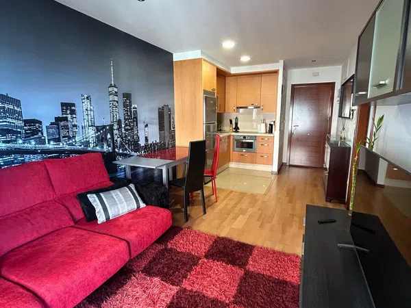 Piso en calle de Aragón, 148