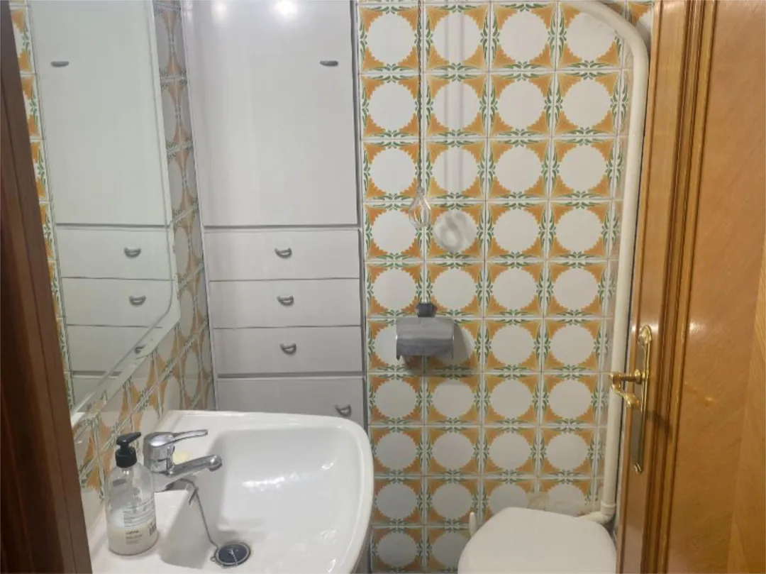 Piso en  Carrer de la Madre Alberta Giménez 2 - Foto 13